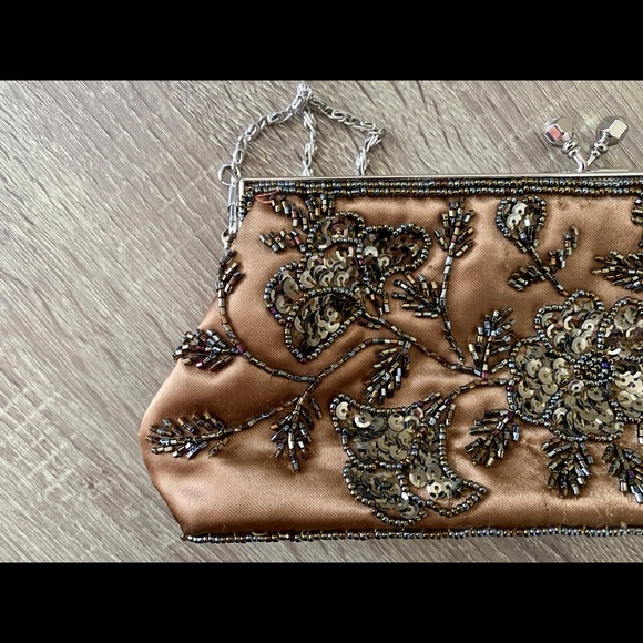 Vintage Beaded Purse - Picture 3 of 9